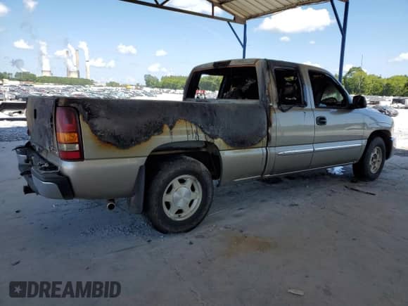 2003 GMC Sierra 1500 SLE with VIN 2GTEC19T431363023, listed as a Copart auction lot 64850105 with Not provided miles and Salvage title. Bid and sale history available at DreamBid. Image 3.