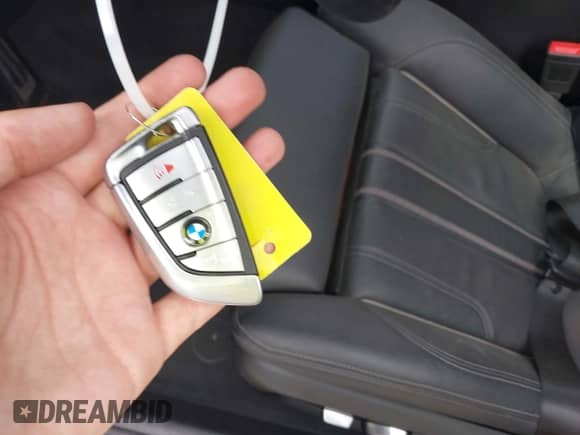 2019 BMW 5 Series 530e с VIN WBAJA9C52KB388172, выставлен на аукционе IAAI как лот 42518505 с пробегом Не указан миль и . История ставок и продаж доступна на DreamBid. Изображение 11.