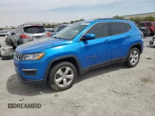 2018 Jeep Compass Latitude z VIN 3C4NJCBB9JT376848, wystawiony jako Copart lot #67680135 z przebiegiem 70 571 mil mil oraz Szkoda całkowita • Salvage title. Historia ofert i sprzedaży dostępna na DreamBid. Obrazek 1.