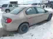 2000 Dodge Neon Highline z VIN 1B3ES46C1YD680067, wystawiony jako IAAI lot #41461937 z przebiegiem 254 719 mil mil oraz . Historia ofert i sprzedaży dostępna na DreamBid. Obrazek 4.
