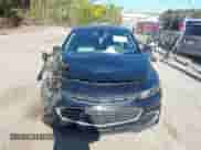 2018 Chevrolet Malibu LT z VIN 1G1ZD5ST7JF145740, wystawiony jako IAAI lot #43370388 z przebiegiem 94 051 mil mil oraz . Historia ofert i sprzedaży dostępna na DreamBid. Obrazek 12.