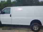 2020 Chevrolet Express Cargo with VIN 1GCWGAFP7L1128105, listed as a IAAI auction lot 42186923 with 183,036 mi miles and . Bid and sale history available at DreamBid. Image 14.