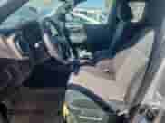 2022 Toyota Tacoma SR z VIN 3TYSZ5AN3NT055413, wystawiony jako Copart lot #85172665 z przebiegiem 70 937 mil mil oraz Szkoda całkowita • Salvage title. Historia ofert i sprzedaży dostępna na DreamBid. Obrazek 7.