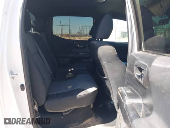2023 Toyota Tacoma SR с VIN 3TMCZ5AN3PM548138, выставлен на аукционе IAAI как лот 43342762 с пробегом 18 960 миль миль и . История ставок и продаж доступна на DreamBid. Изображение 8.