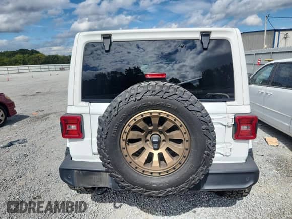 2021 Jeep Wrangler Unlimited Sahara с VIN 1C4HJXEN7MW813125, выставлен на аукционе Copart как лот 80245405 с пробегом 40 397 миль миль и Списание • Salvage title. История ставок и продаж доступна на DreamBid. Изображение 6.