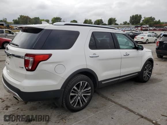 2017 Ford Explorer Platinum с VIN 1FM5K8HT4HGC50546, выставлен на аукционе Copart как лот 81708555 с пробегом 92 293 миль миль и Списание • Salvage title. История ставок и продаж доступна на DreamBid. Изображение 3.