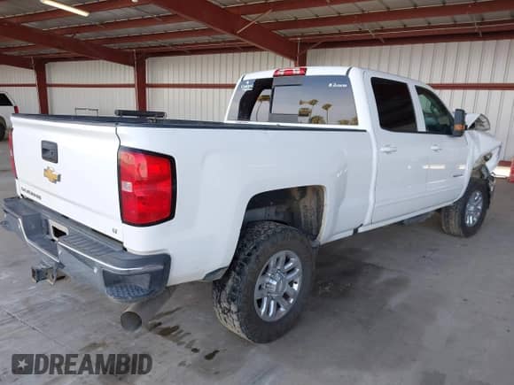 2016 Chevrolet Silverado 2500HD LT z VIN 1GC1KVE88GF247168, wystawiony jako IAAI lot #40907712 z przebiegiem Nie podano mil oraz . Historia ofert i sprzedaży dostępna na DreamBid. Obrazek 4.