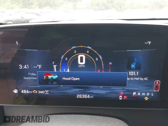 2025 Chevrolet Traverse AWD LT z VIN 1GNEVGRS6SJ144693, wystawiony jako IAAI lot #43160982 z przebiegiem 26 364 mil mil oraz . Historia ofert i sprzedaży dostępna na DreamBid. Obrazek 7.