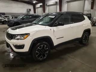 2019 Jeep Compass Trailhawk с VIN 3C4NJDDB5KT733558, выставлен на аукционе Copart как лот 86252424 с пробегом 113 977 миль миль и Списание • Salvage title. История ставок и продаж доступна на DreamBid. Изображение 1.