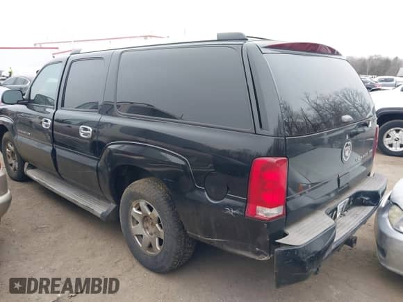 2005 Cadillac Escalade ESV with VIN 3GYFK66N15G177423, listed as a IAAI auction lot 41806325 with 219,994 mi miles and . Bid and sale history available at DreamBid. Image 3.