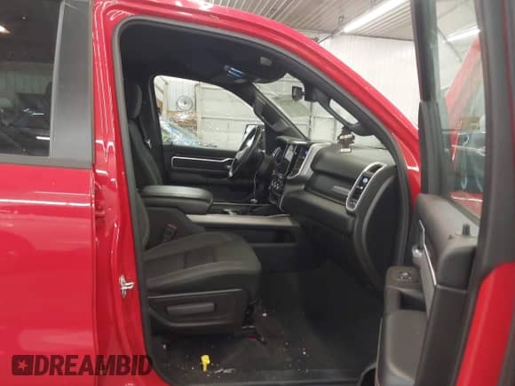 2022 Ram 1500 Big Horn с VIN 1C6SRFFT7NN254888, выставлен на аукционе IAAI как лот 42952271 с пробегом 28 430 миль миль и . История ставок и продаж доступна на DreamBid. Изображение 5.