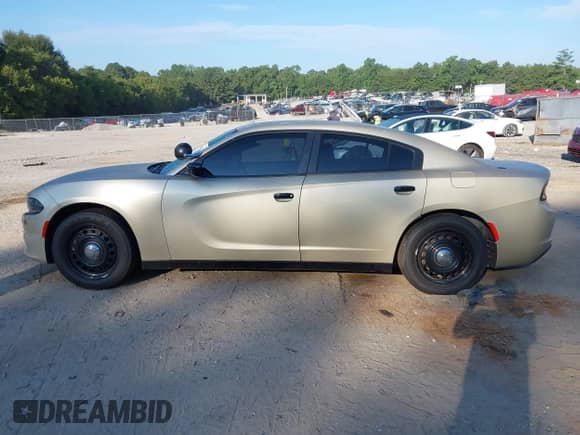 2019 Dodge Charger Police с VIN 2C3CDXKT8KH611835, выставлен на аукционе IAAI как лот 43038007 с пробегом 128 911 миль миль и . История ставок и продаж доступна на DreamBid. Изображение 15.