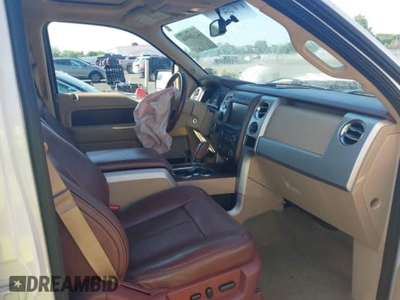 2014 Ford F-150 XL z VIN 1FTFW1ET1EKF43998, wystawiony jako IAAI lot #42526966 z przebiegiem 201 403 mil mil oraz . Historia ofert i sprzedaży dostępna na DreamBid. Obrazek 5.