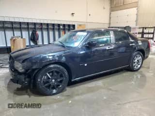 2010 Chrysler 300 C с VIN 2C3CK6CT6AH144170, выставлен на аукционе Copart как лот 47451335 с пробегом 206 718 миль миль и Списание • Salvage title. История ставок и продаж доступна на DreamBid. Изображение 1.