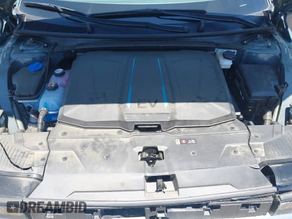 2023 Hyundai Ioniq 5 SEL with VIN KM8KN4AE4PU166046, listed as a IAAI auction lot 42532953 with 18,983 mi miles and . Bid and sale history available at DreamBid. Image 10.