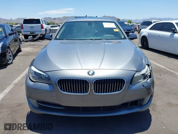 2013 BMW 5 Series 535i с VIN WBAFR7C58DC823194, выставлен на аукционе IAAI как лот 42598372 с пробегом 131 090 миль миль и . История ставок и продаж доступна на DreamBid. Изображение 12.