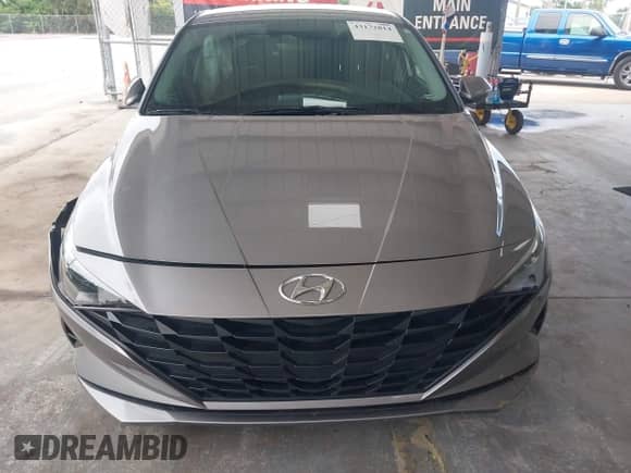2023 Hyundai Elantra SE с VIN KMHLL4AG0PU583160, выставлен на аукционе IAAI как лот 43172814 с пробегом 41 341 миль миль и . История ставок и продаж доступна на DreamBid. Изображение 12.