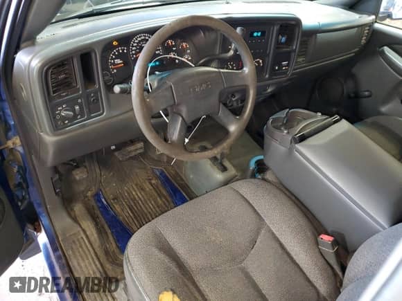 2003 GMC Sierra 1500 SLE z VIN 1GTEK14V33Z206988, wystawiony jako Copart lot #65412525 z przebiegiem 209 061 mil mil oraz Czysty tytuł • Clean title. Historia ofert i sprzedaży dostępna na DreamBid. Obrazek 8.