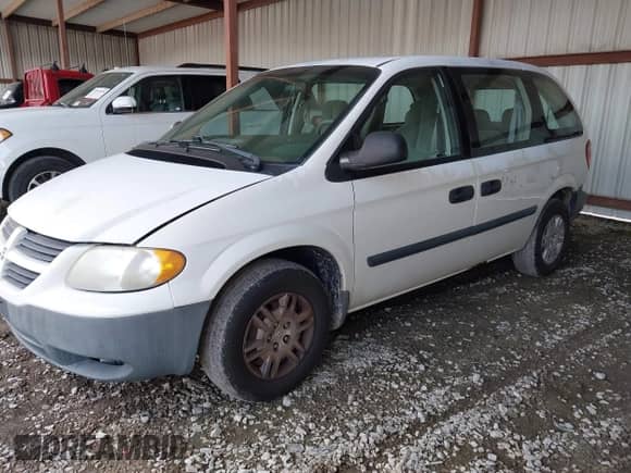 2005 Dodge Caravan SE with VIN 1D4GP25B75B283916, listed as a IAAI auction lot 42905345 with 98,903 mi miles and . Bid and sale history available at DreamBid. Image 2.