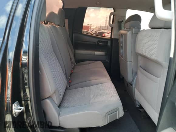 2012 Toyota Tundra z VIN 5TFRU5F13CX026371, wystawiony jako Copart lot #77576564 z przebiegiem 112 512 mil mil oraz Szkoda całkowita • Salvage title. Historia ofert i sprzedaży dostępna na DreamBid. Obrazek 10.