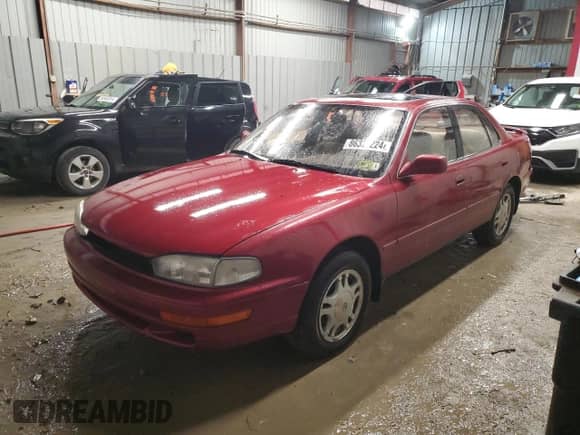 1993 Toyota Camry с VIN 4T1VK13E5PU085316, выставлен на аукционе Copart как лот 86321224 с пробегом 277 552 миль миль и Списание • Salvage title. История ставок и продаж доступна на DreamBid. Изображение 1.