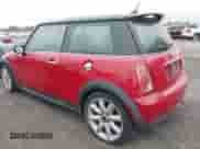 2006 MINI Hardtop S с VIN WMWRE33506TN26893, выставлен на аукционе IAAI как лот 43549996 с пробегом 122 673 миль миль и . История ставок и продаж доступна на DreamBid. Изображение 3.