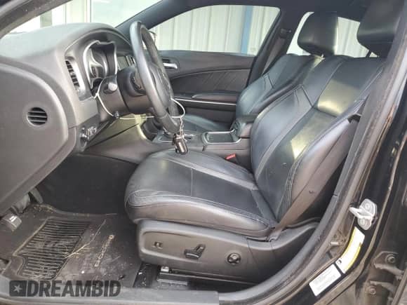 2015 Dodge Charger SXT с VIN 2C3CDXHG4FH727730, выставлен на аукционе Copart как лот 68879565 с пробегом 68 737 миль миль и Списание • Salvage title. История ставок и продаж доступна на DreamBid. Изображение 7.