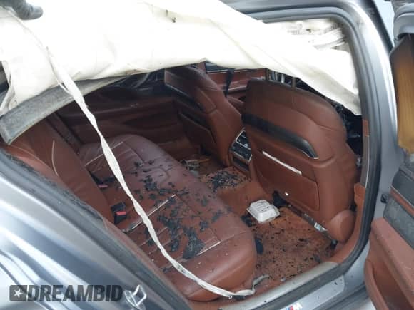 2018 BMW 7 Series 750i с VIN WBA7F0C55JGM23778, выставлен на аукционе IAAI как лот 41446517 с пробегом 88 498 миль миль и . История ставок и продаж доступна на DreamBid. Изображение 8.