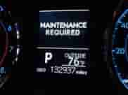 2019 Toyota Corolla L с VIN 5YFBURHE5KP892711, выставлен на аукционе IAAI как лот 40198853 с пробегом 132 937 миль миль и . История ставок и продаж доступна на DreamBid. Изображение 16.