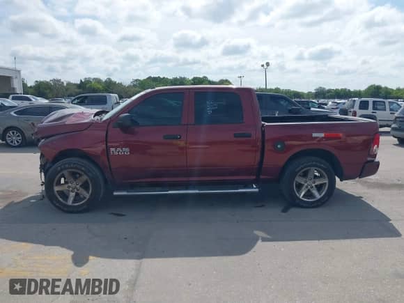 2018 Ram 1500 Express with VIN 3C6RR6KG3JG246555, listed as a IAAI auction lot 42082726 with 106,227 mi miles and . Bid and sale history available at DreamBid. Image 15.