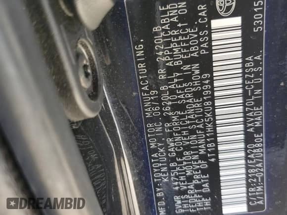 2019 Toyota Camry SE z VIN 4T1B11HK5KU819949, wystawiony jako Copart lot #81632135 z przebiegiem 67 809 mil mil oraz Szkoda całkowita • Salvage title. Historia ofert i sprzedaży dostępna na DreamBid. Obrazek 13.