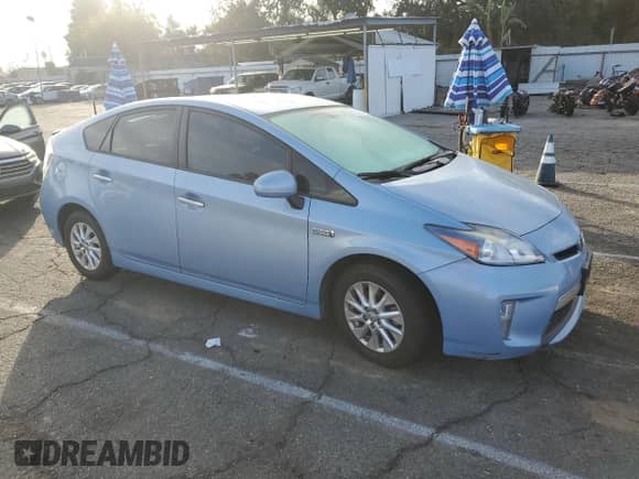 2015 Toyota Prius Advanced with VIN JTDKN3DP6F3071987, listed as a Copart auction lot 80757844 with 110,235 mi miles and Salvage title. Bid and sale history available at DreamBid. Image 4.