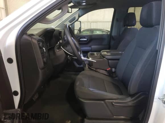 2021 Chevrolet Silverado 1500 Custom with VIN 3GCUYBEF9MG358296, listed as a Copart auction lot 80343915 with 96,255 mi miles and Salvage title. Bid and sale history available at DreamBid. Image 7.