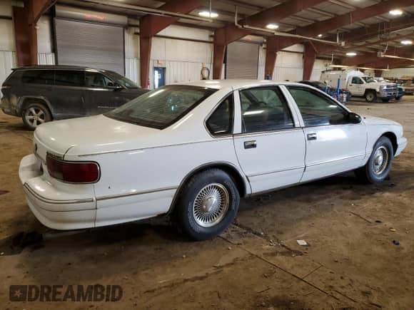 1996 Chevrolet Caprice 1SA Special Value с VIN 1G1BL52W3TR164138, выставлен на аукционе Copart как лот 51371145 с пробегом 217 857 миль миль и Чистый • Clean title. История ставок и продаж доступна на DreamBid. Изображение 3.
