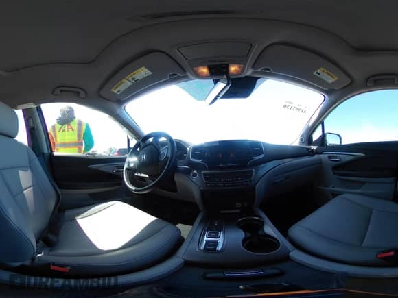 2022 Honda Pilot Special Edition с VIN 5FNYF5H23NB018960, выставлен на аукционе IAAI как лот 41992139 с пробегом 34 990 миль миль и . История ставок и продаж доступна на DreamBid. Изображение 17.