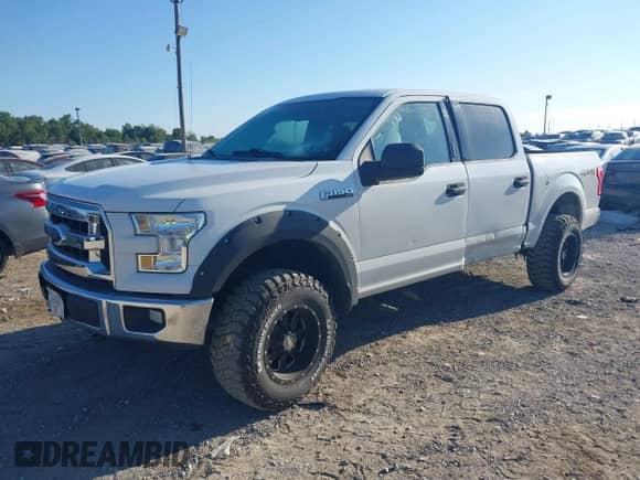 2015 Ford F-150 XLT с VIN 1FTEW1E85FFA58636, выставлен на аукционе IAAI как лот 43142847 с пробегом 195 147 миль миль и . История ставок и продаж доступна на DreamBid. Изображение 17.