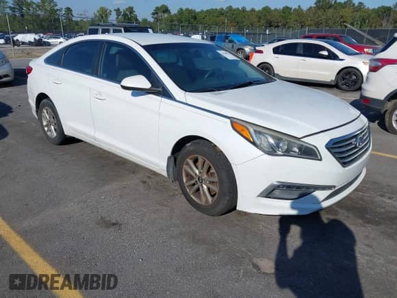 2015 Hyundai Sonata SE с VIN 5NPE24AF9FH246096, выставлен на аукционе IAAI как лот 43490812 с пробегом 144 668 миль миль и . История ставок и продаж доступна на DreamBid. Изображение 1.