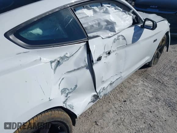 2021 Ford Mustang GT с VIN 1FA6P8CFXM5116342, выставлен на аукционе IAAI как лот 41624402 с пробегом 36 474 миль миль и . История ставок и продаж доступна на DreamBid. Изображение 6.