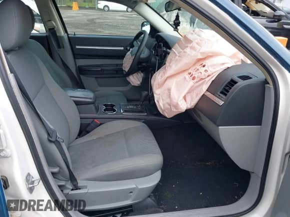 2008 Dodge Charger SXT with VIN 2B3KA33GX8H174487, listed as a IAAI auction lot 42379126 with 120,855 mi miles and . Bid and sale history available at DreamBid. Image 5.