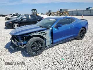 2023 Chevrolet Camaro 1LT z VIN 1G1FB1RS3P0109540, wystawiony jako Copart lot #84211385 z przebiegiem 23 068 mil mil oraz Szkoda całkowita • Salvage title. Historia ofert i sprzedaży dostępna na DreamBid. Obrazek 1.