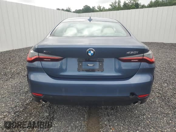 2023 BMW 4 Series 430i xDrive z VIN WBA73AP09PCL95500, wystawiony jako Copart lot #75218424 z przebiegiem Nie podano mil oraz Szkoda całkowita • Salvage title. Historia ofert i sprzedaży dostępna na DreamBid. Obrazek 6.