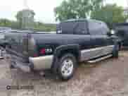 2002 GMC Sierra 1500 SLE z VIN 2GTEK19T921307032, wystawiony jako IAAI lot #42661900 z przebiegiem 258 769 mil mil oraz . Historia ofert i sprzedaży dostępna na DreamBid. Obrazek 4.