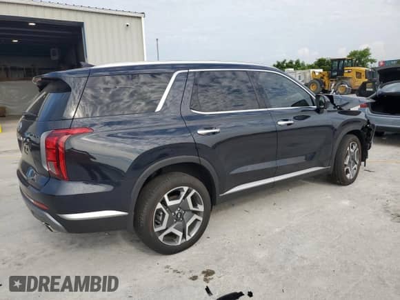 2025 Hyundai Palisade SEL Premium with VIN KM8R44GE1SU821765, listed as a Copart auction lot 67548625 with 7,510 mi miles and Salvage title. Bid and sale history available at DreamBid. Image 3.