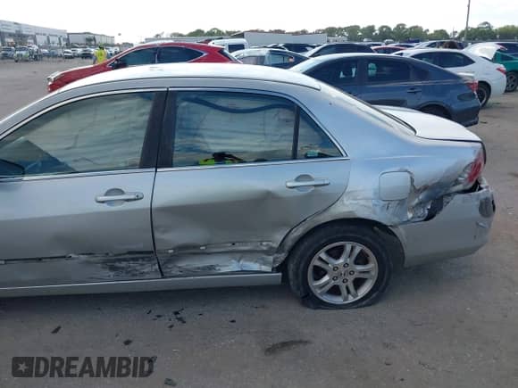 2006 Honda Accord LX SE with VIN 1HGCM56346A031689, listed as a IAAI auction lot 43308376 with 181,381 mi miles and . Bid and sale history available at DreamBid. Image 6.