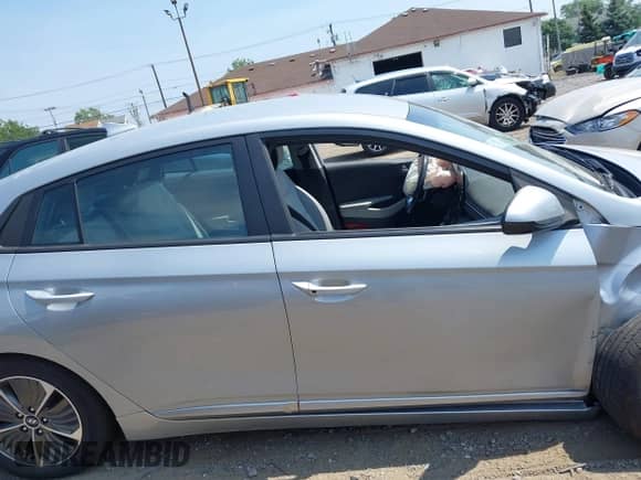 2021 Hyundai Ioniq SE with VIN KMHC65LDXMU250749, listed as a IAAI auction lot 42825996 with 100,328 mi miles and . Bid and sale history available at DreamBid. Image 12.