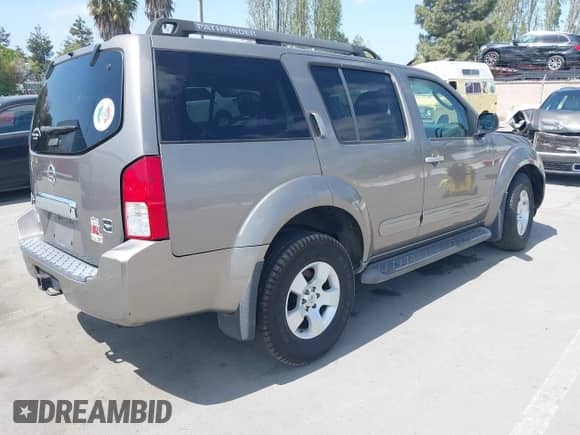 2006 Nissan Pathfinder SE с VIN 5N1AR18UX6C661562, выставлен на аукционе IAAI как лот 42061847 с пробегом 103 515 миль миль и . История ставок и продаж доступна на DreamBid. Изображение 4.