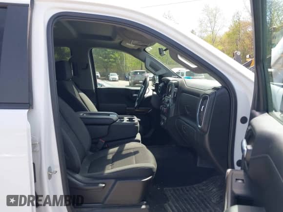2021 Chevrolet Silverado 1500 LT with VIN 1GCRYDEK2MZ136195, listed as a IAAI auction lot 42171221 with 146,558 mi miles and . Bid and sale history available at DreamBid. Image 5.