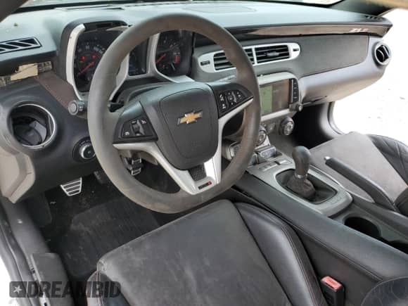 2014 Chevrolet Camaro ZL1 с VIN 2G1FZ1EP6E9801680, выставлен на аукционе Copart как лот 55103595 с пробегом 117 908 миль миль и Списание • Salvage title. История ставок и продаж доступна на DreamBid. Изображение 8.