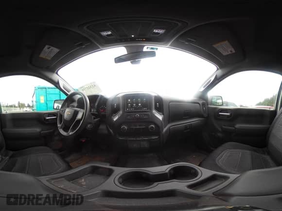 2019 Chevrolet Silverado 1500 Work Truck z VIN 3GCNYAEH9KG199986, wystawiony jako IAAI lot #42322710 z przebiegiem 35 160 mil mil oraz . Historia ofert i sprzedaży dostępna na DreamBid. Obrazek 18.