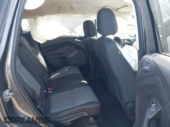 2017 Ford Escape SE с VIN 1FMCU9GD3HUA51913, выставлен на аукционе IAAI как лот 43200596 с пробегом 123 226 миль миль и . История ставок и продаж доступна на DreamBid. Изображение 8.